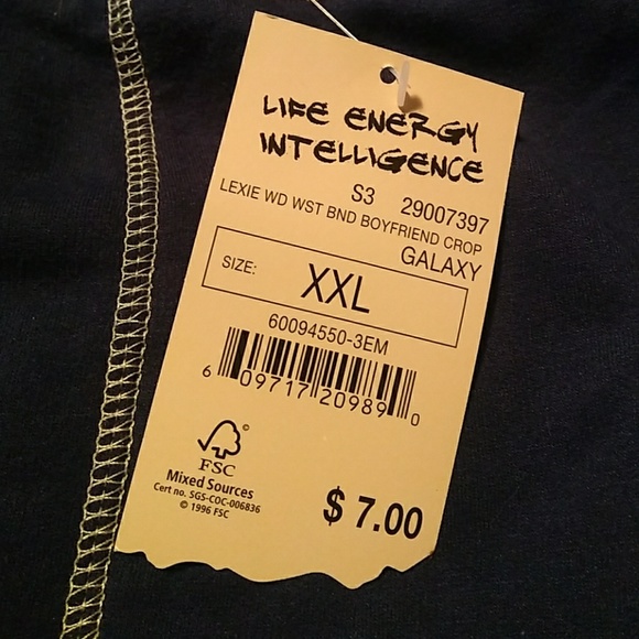 Three quarter length pants - Picture 2 of 3